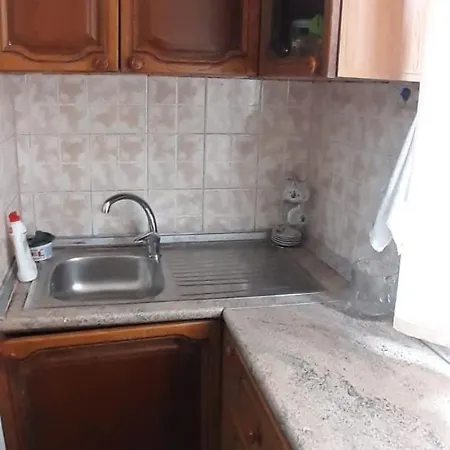 Apartamemt Me Qera Ditore 아파트